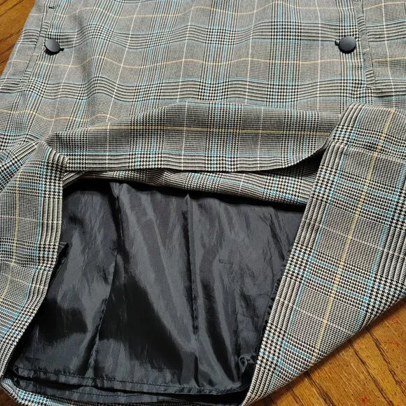 slevless jumper dress with button details - Picture 4 of 6